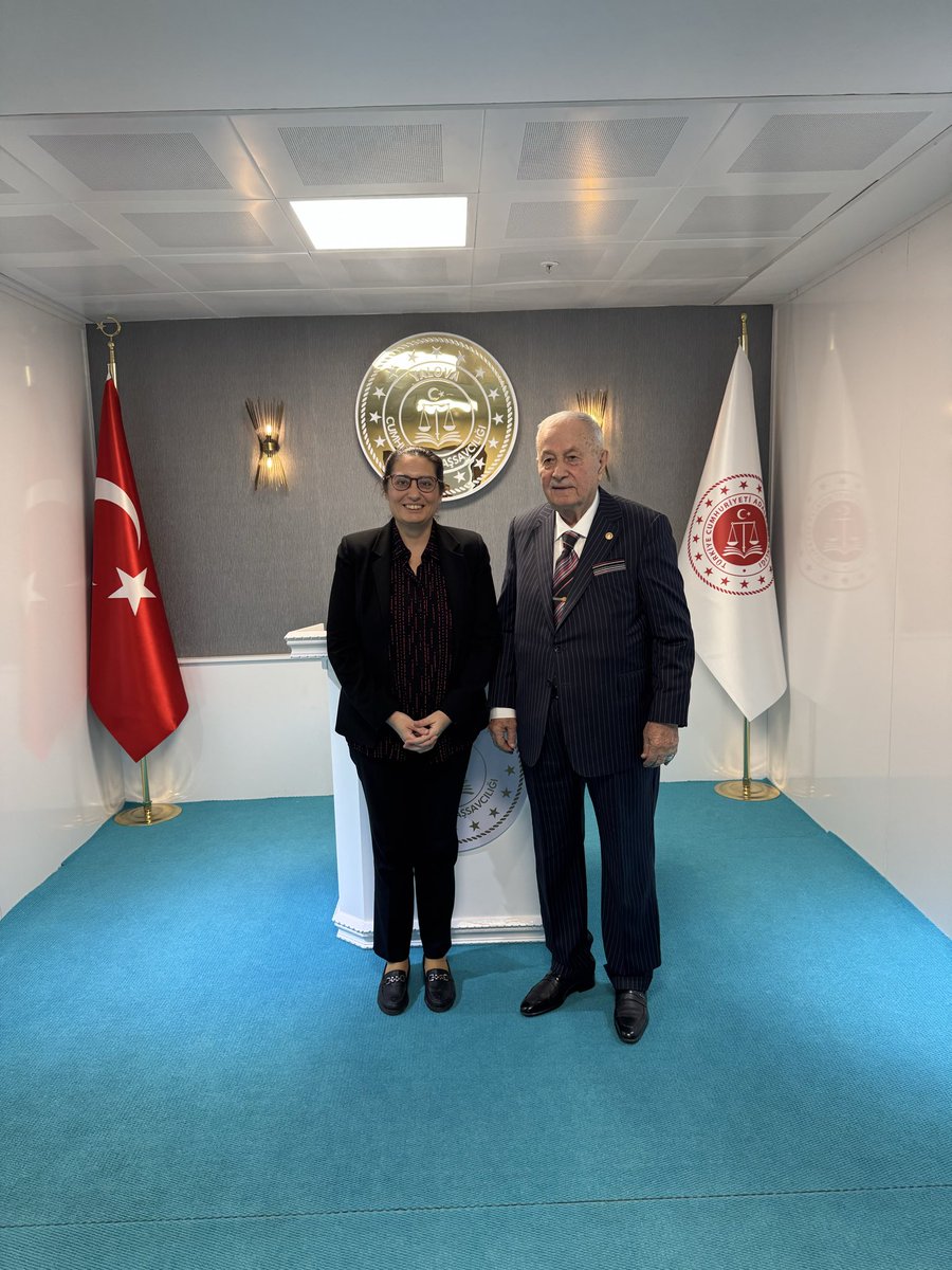i_muftuoglu's tweet photo. Yalova Cumhuriyet Başsavcımız Sayın Duygu Bayar Öksüz’ü ziyaret ettik. Nazik ev sahipliği ile göstermiş oldukları yakın ilgi ve alakadan dolayı teşekkür ediyor; adalet hizmetlerindeki gayretli çalışmalarında kendilerine başarılar diliyorum. https://t.co/J1RbyfXYos