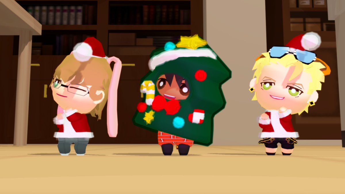 いつもおっさんみたいなうちのきょむも、ツリーを着たらあざとかわいいです(笑)