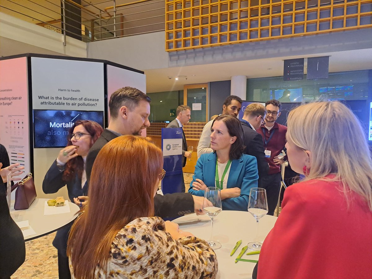 Jane Burston tweet media