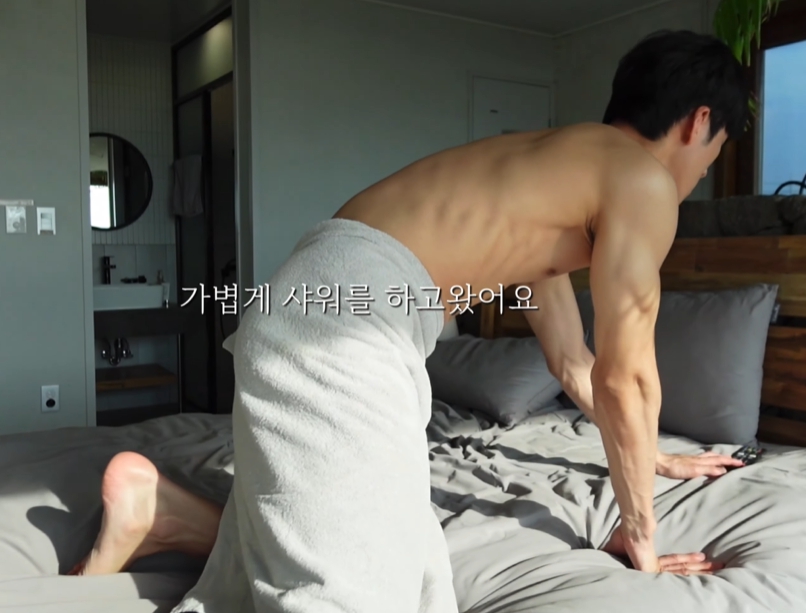 나 혼자 싸거든?! tweet media