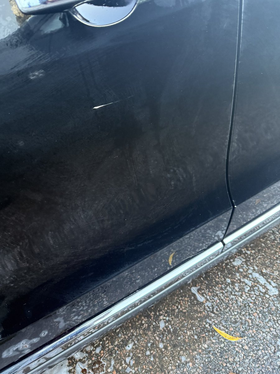 Had the cab bang on 1 year and kept it immaculate, got home today to was it and wallop 100% one of those cunts with the boxes on the back of there bikes has caught it