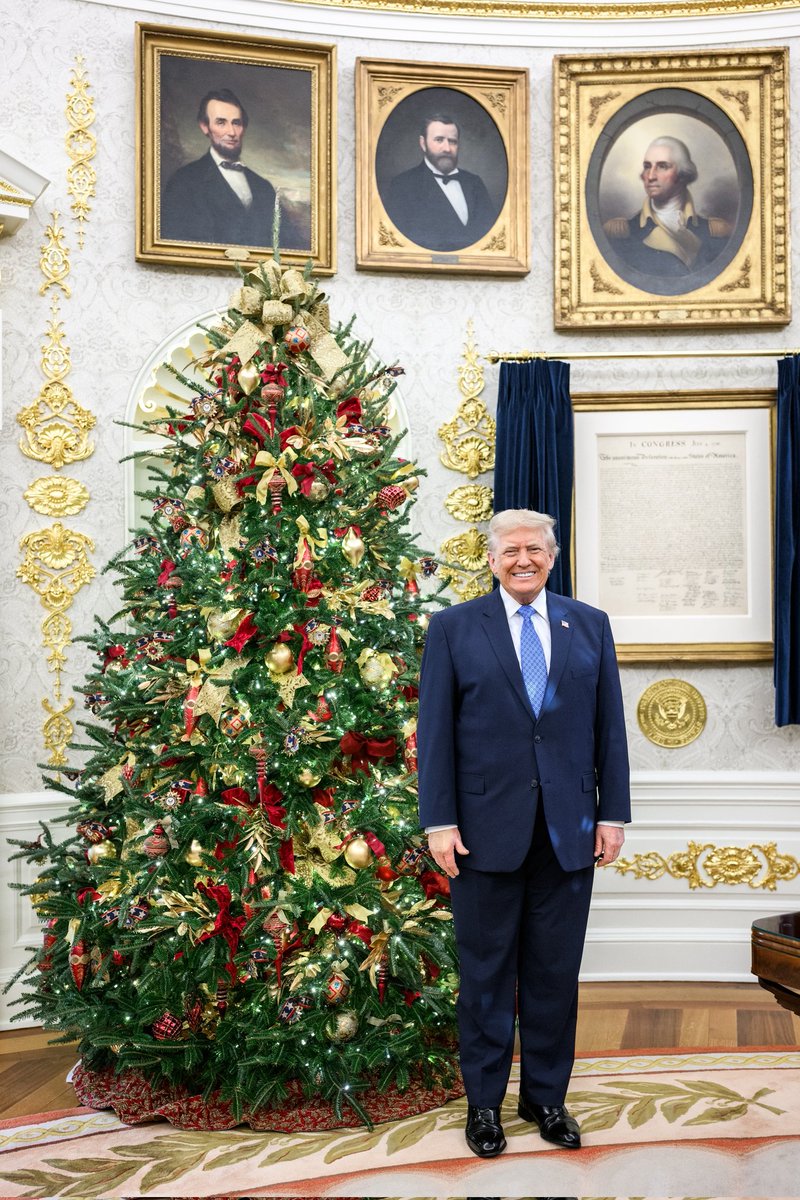 BARRON TRUMP tweet media