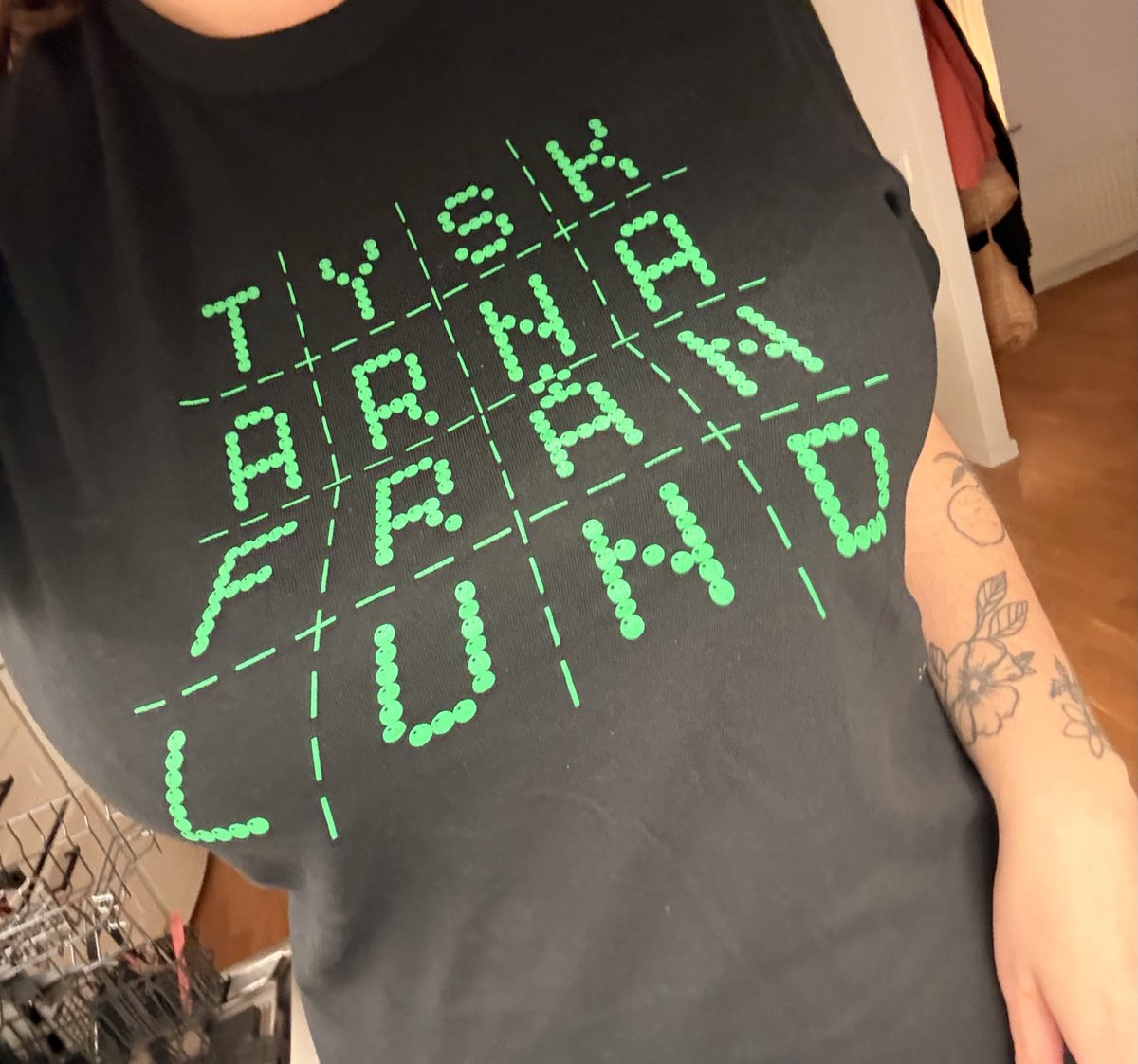 konstaktig tweet media