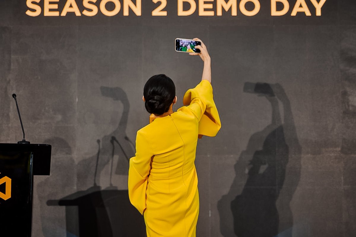 .<a href="/heyibinance/">Yi He</a> takes the stage to speak on <a href="/yzilabs/">YZi Labs</a>  demo day!