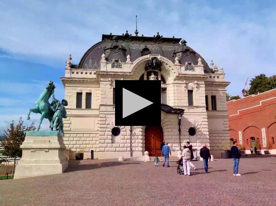 All in a Day's Stroll on Budapest's Castle Hill 

Only had 1 day to explore #Budapest , so we strolled through #CastleHill grounds ( #BudaCastle ) w/ no entrance fee ! #WordyExplorers #hungary #buda #architecture #unesco 
ift.tt/lGyKR2O