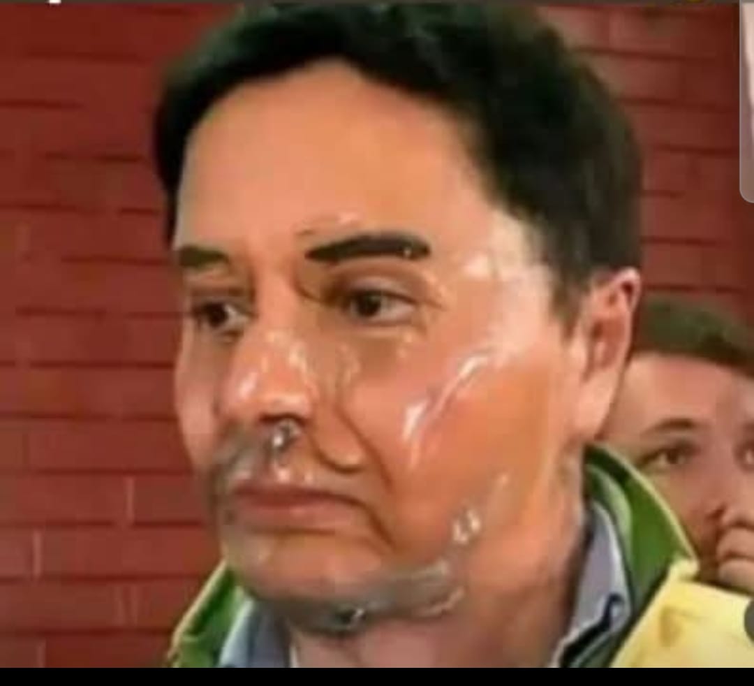 Hoy a las 4 de la tarde
😂