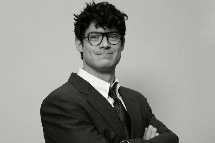 DiscussingFish's tweet image. get johnathan a razor rq im trying to see something