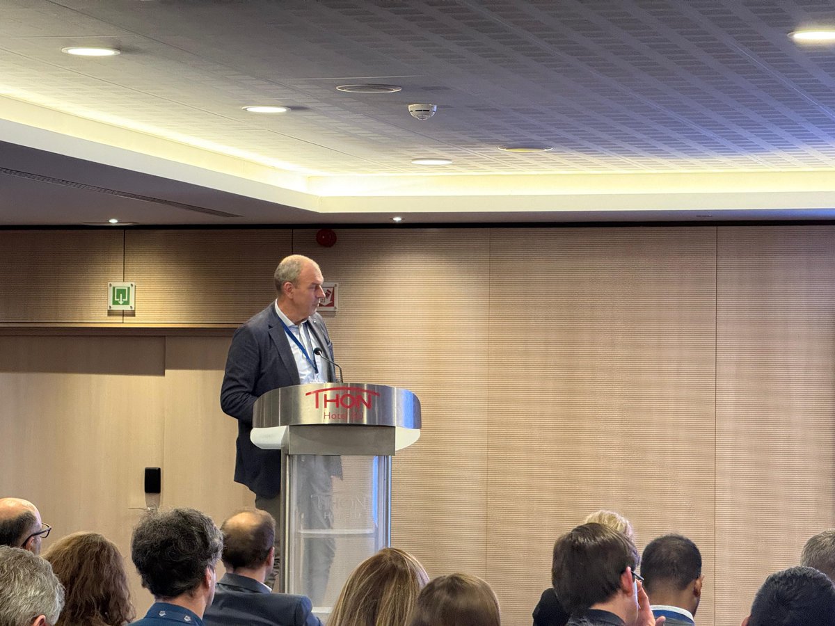 H20EU's tweet photo. 🗨 Hans van Leeuwen from #STOWA sheds light on a groundbreaking €19M Horizon Europe initiative that’s boosting the 🇪🇺 European Green Deal by driving smarter use of Environmental Observation (EO), data, and innovative products.
🌍Learn all https://t.co/tjQrpsWFI8 https://t.co/x6LtiIfpp3