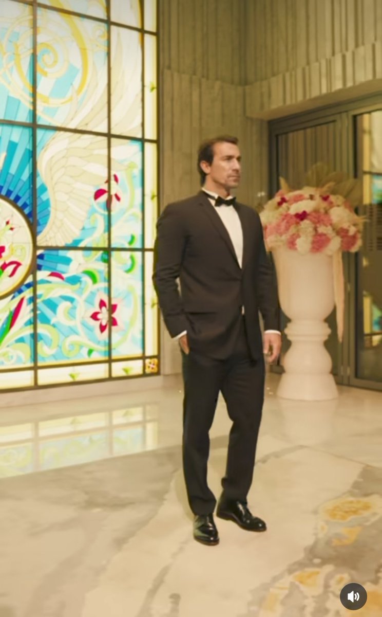 Quién viste a Ibrahim Çelikkol para los eventos? Porque es pura elegancia...✨ #ibrahimçelikkol