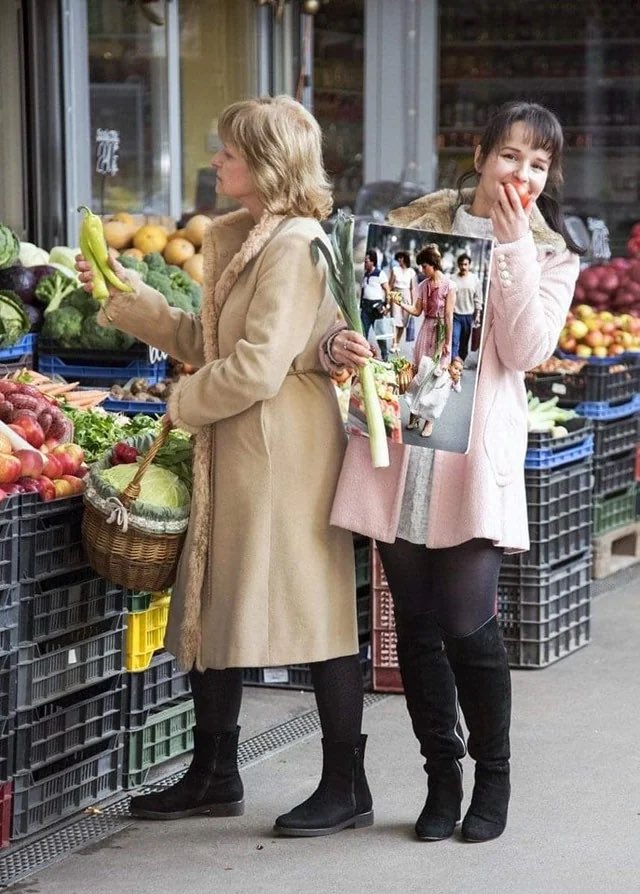 historyinmemes's tweet image. A mother and her daughter at a Budapest market in 1987, and the same pair at a Budapest market in 2020.