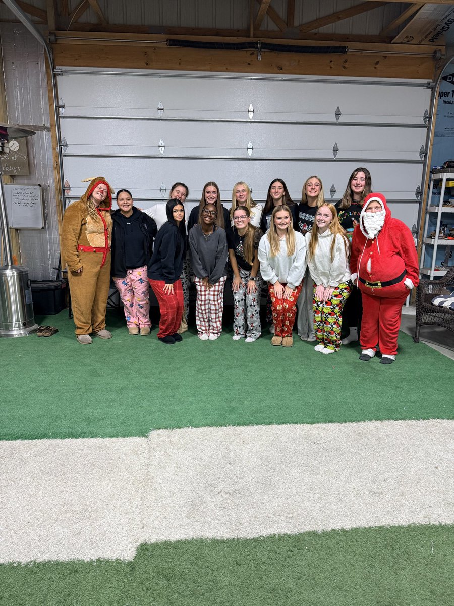 Pickerington North Softball tweet media