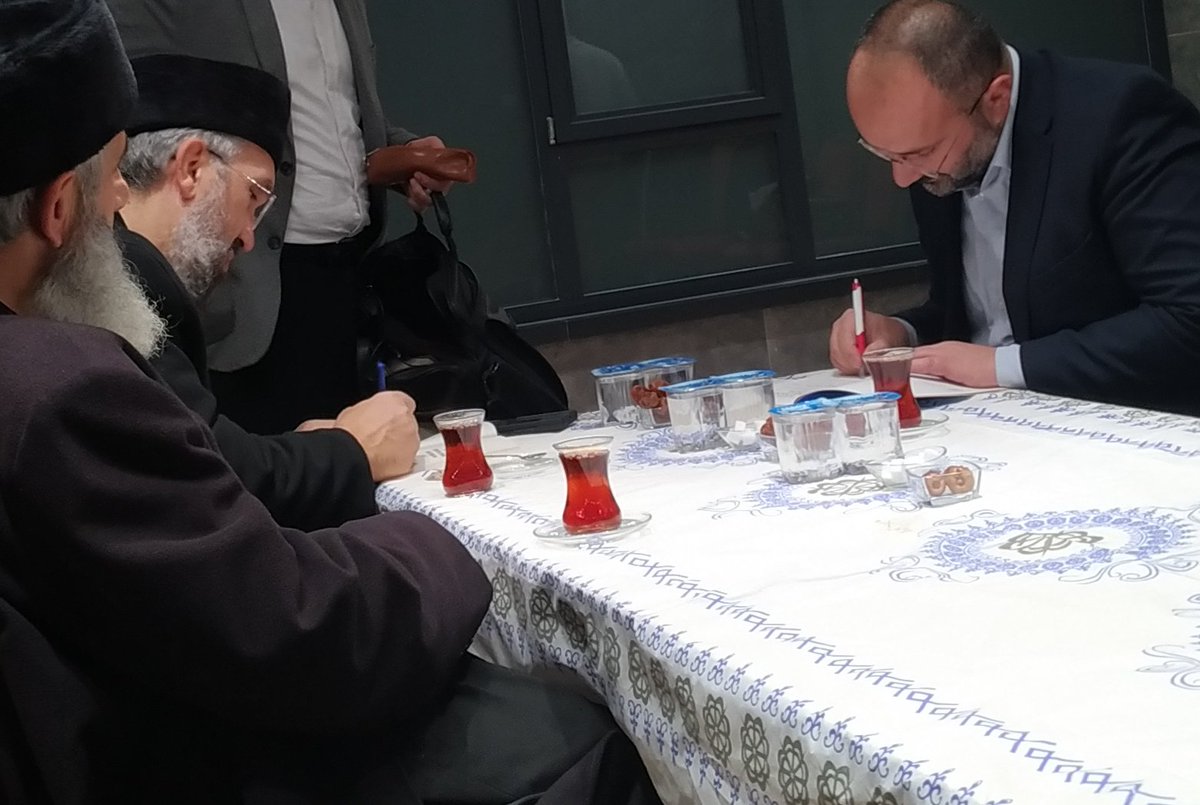 Allah Teâlâ Doğu Türkistan'ı müdafaa edenlerden ilelebed razı olsun.