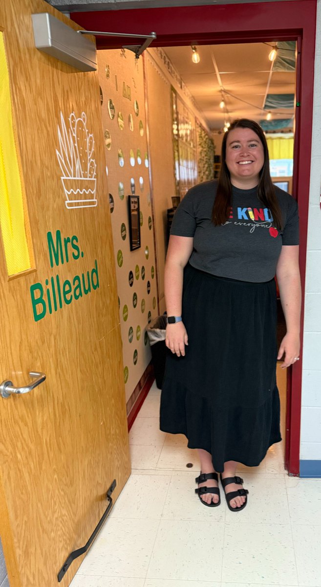 UFindlay_COE's tweet photo. Our COE Alumni Spotlight is on Kathryn (Samuelson) Billeaud '20 MAE '22, congratulations Kathryn!
Where you teach and what grades or subjects: Van Buren Elementary School; K-2 Intervention Specialist and Structured Literacy Specialist https://t.co/gjLXj6GSKq