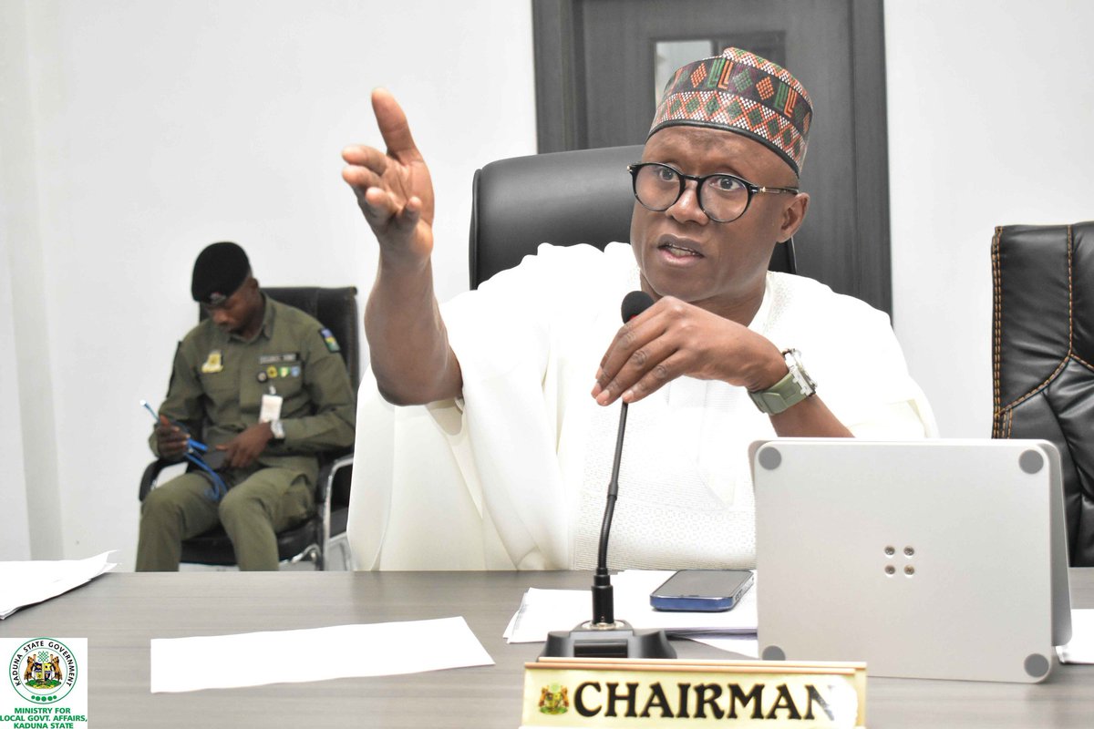 MOIKaduna's tweet photo. KADUNA STATE LOCAL GOVERNMENT JOINT ACCOUNT ALLOCATION COMMITTEE MEETING

The Kaduna State Local Government Joint Account Allocation Committee convened its meeting for November 2025, chaired by the Commissioner for Local Government Affairs, Hon. Sadiq Mamman Lagos, who led the technical session.

In attendance were the 23 Local Government Council Chairmen, alongside their Finance and Budget Deputies, Directors from the Ministry, and representatives from SUBEB, RUWASSA, the Office of the Accountant General, PHCB, the Pension Bureau, and the Local Government Service Board.

The meeting took place at the Senator Uba Sani Conference Hall, Ministry of Local Government Affairs, Kaduna State.