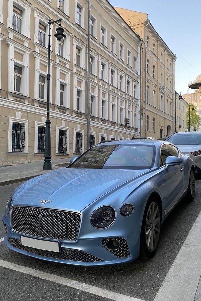 saratrinidad7's tweet image. When classic style meets cutting-edge technology, the result is understated luxury. I love this vibe. 💎