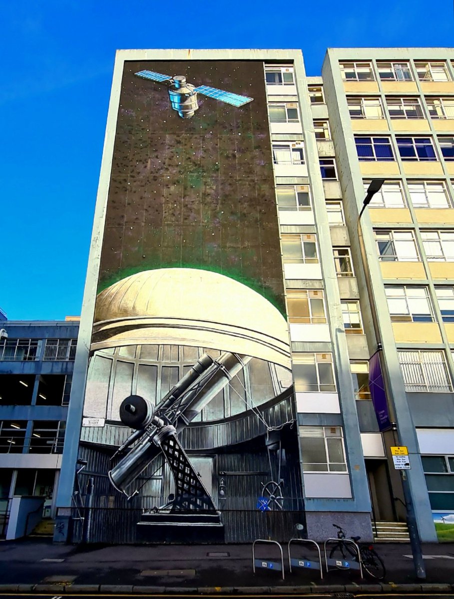 is_glasgow's tweet image. I love this mural on a Strathclyde University building on George Street which highlights, amongst other things, the role the university, and Glasgow as a whole, plays in the international space industry. 

Cont./

#glasgow #strathclydeuniversity #murals #glasgowmurals