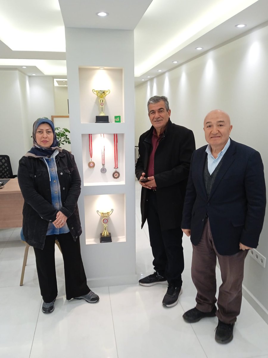 Genel Başkanımız Liderimiz Sayın Devlet Bahçeli Beyefendi'nin talimatlarıyla hayata geçirilen “Hayırlı Günler Komşum” Ve Derdin Derdimiz” programı kapsamında,  Esnaflarımızı ve Vatandaşlarımızı Ziyaret Ettik. Meclis Üyelerimiz Sayın Selahattin Şahin ve Sayın Mehmet Sait Sert