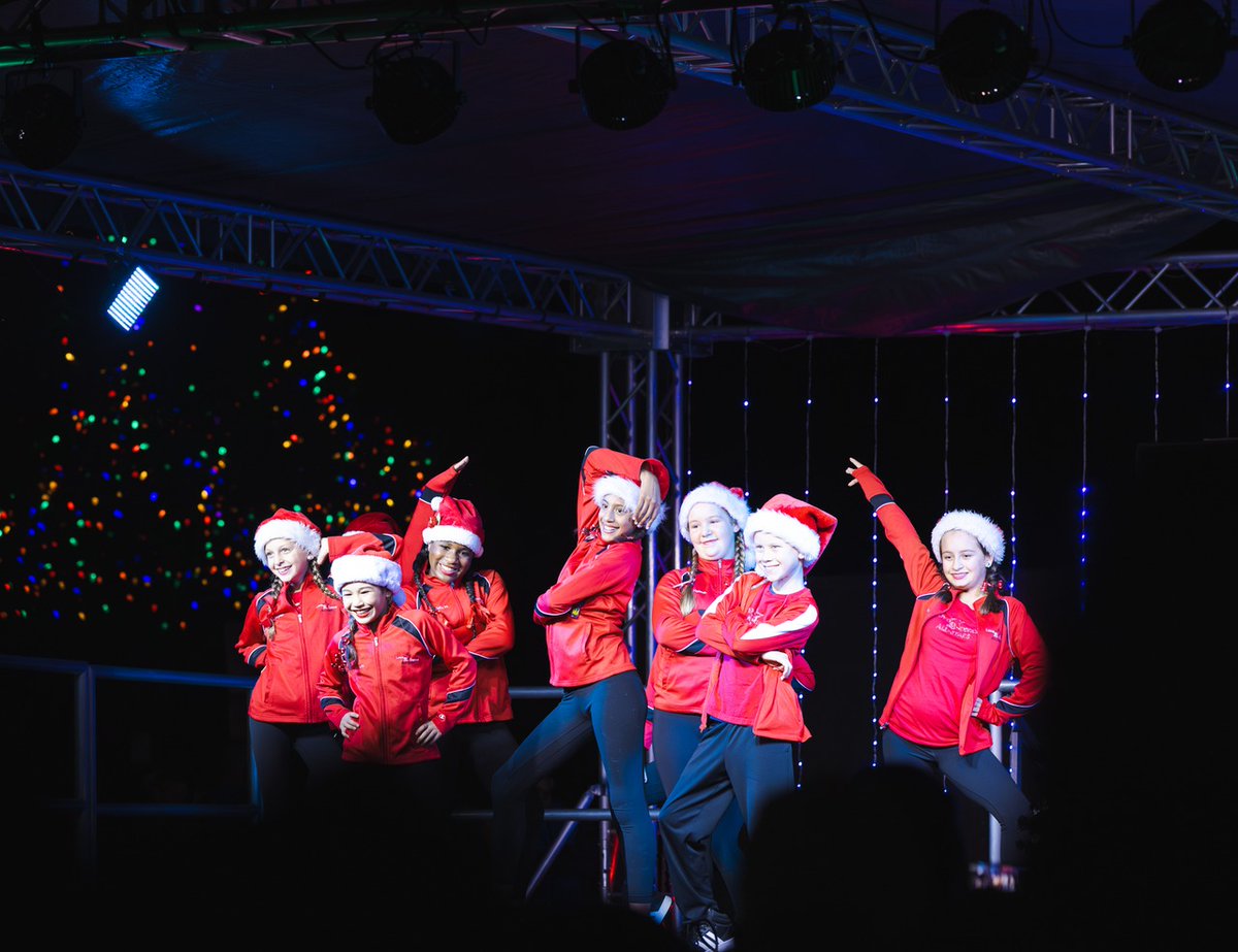 VisitNovato's tweet image. Novato’s Annual Holiday Tree Lighting Festival is almost here! 🎄Live music, kids’ crafts, cookie decorating, local vendors, and a visit from Santa. Join the holiday fun!
📅 Dec 6 | ⏰ 4–7:30pm | 📍 881 Grant Ave
#VisitNovato visitnovato.com/event/novato-h…