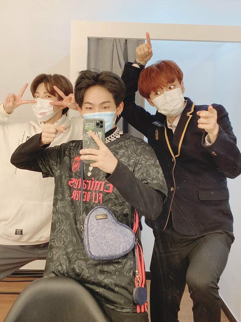 But seriously, Doyoung grew up with two of his closest hyungs. Like he went to the same elementary school with Hyunsuk, and same dance academy with Junkyu. Those two basically saw him since he was lil boy. Now he's an adult, and they are in the same group. Working together, and