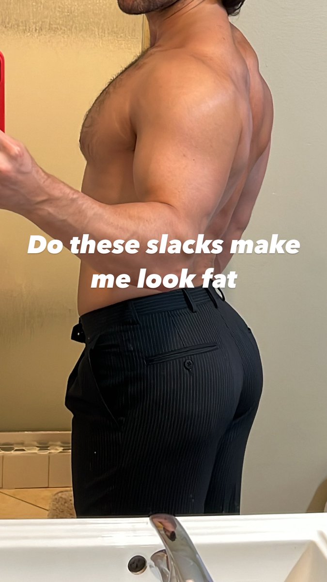 legdaydaddyy's tweet photo. Answer the question 

Should I wear pants more often? https://t.co/x5Gt9QQEzc
