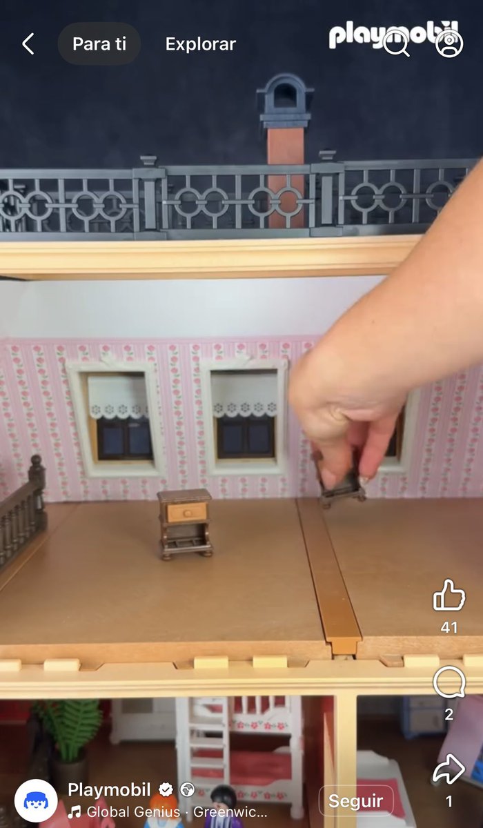 ¿Qué ocurre cuando #Playmobil contrata a influencers que no tienen ni idea de la marca? 

Que se les olvida poner piezas en sus unboxing o directamente usan Playmobil que no están ni a la venta.

🆘 <a href="/playmobil/">PLAYMOBIL</a>