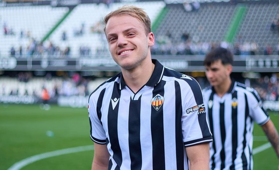 Orelluts tweet media