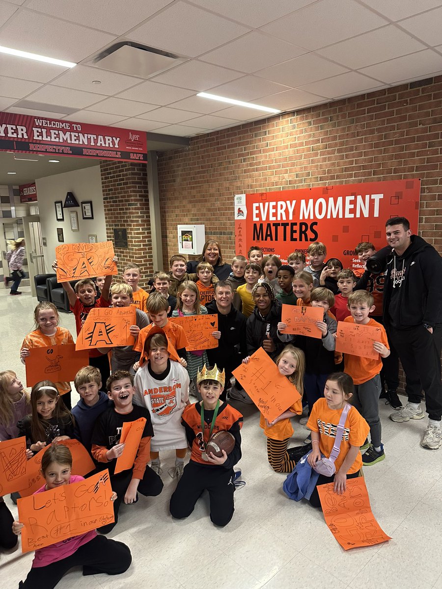 KarieBuck22's tweet photo. Let’s do this Raptors!  Your community is SO PROUD of you!! 🖤🧡🖤🧡@CoachEvanDreyer @ayerelementary @FHSchools @acemoney_6 https://t.co/0V84iPKdRm