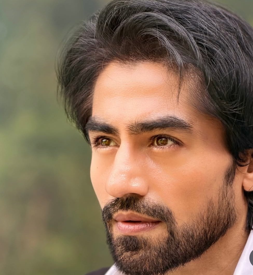 I adore him &amp; I adore him more when he gives it back 😭😭🤣🤣🤣🔥
For the 1st time, his caption &amp; p.s is not a mathematical equation 😎

He looks so hot 🔥
Don't underestimate him ever 🤌

#HarshadChopda #ITA2025 #DPIFF2025 <a href="/anuranjan1010/">Anu Ranjan</a>