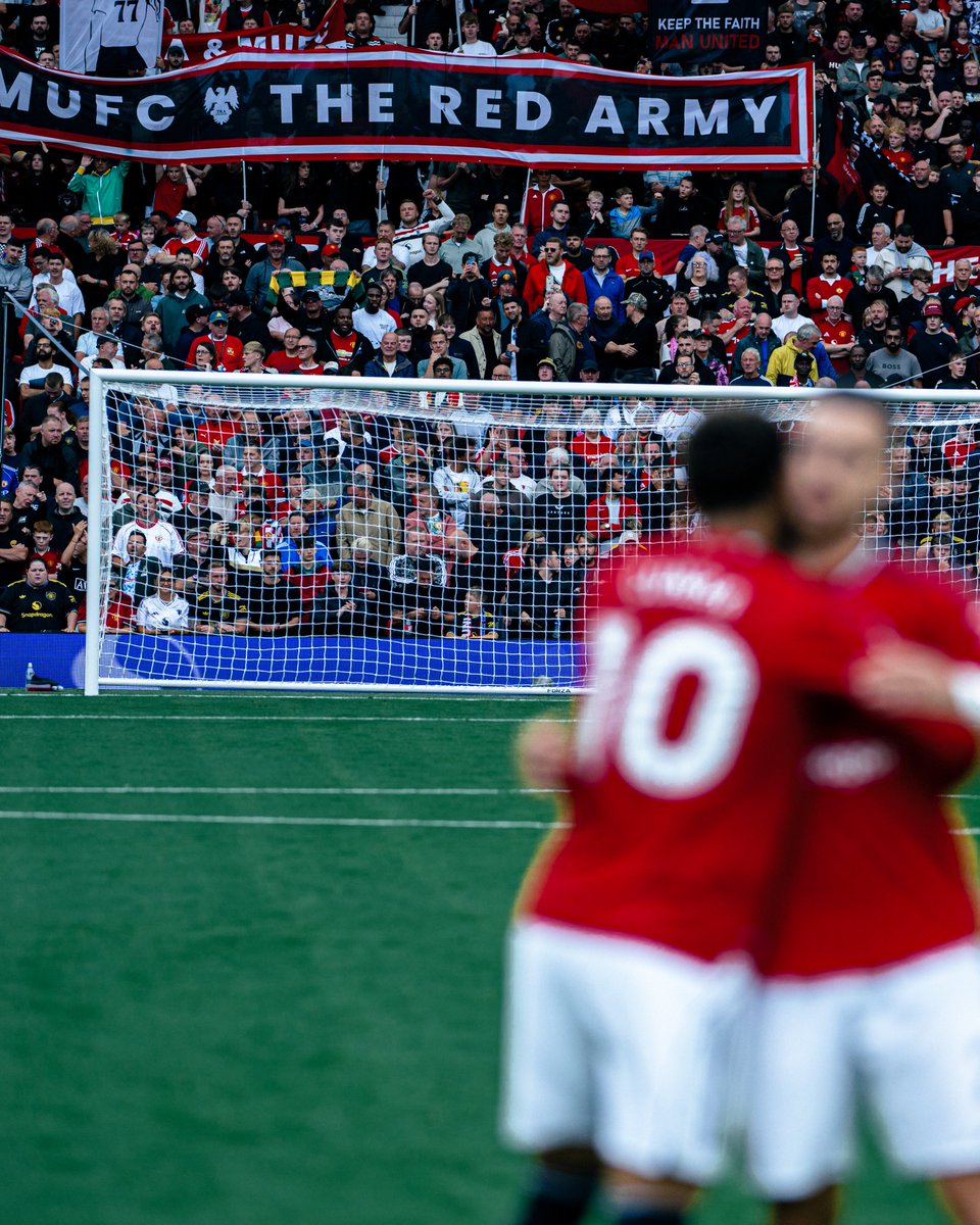 utdsal's tweet image. Thank you all so much for 100 followers ❤️