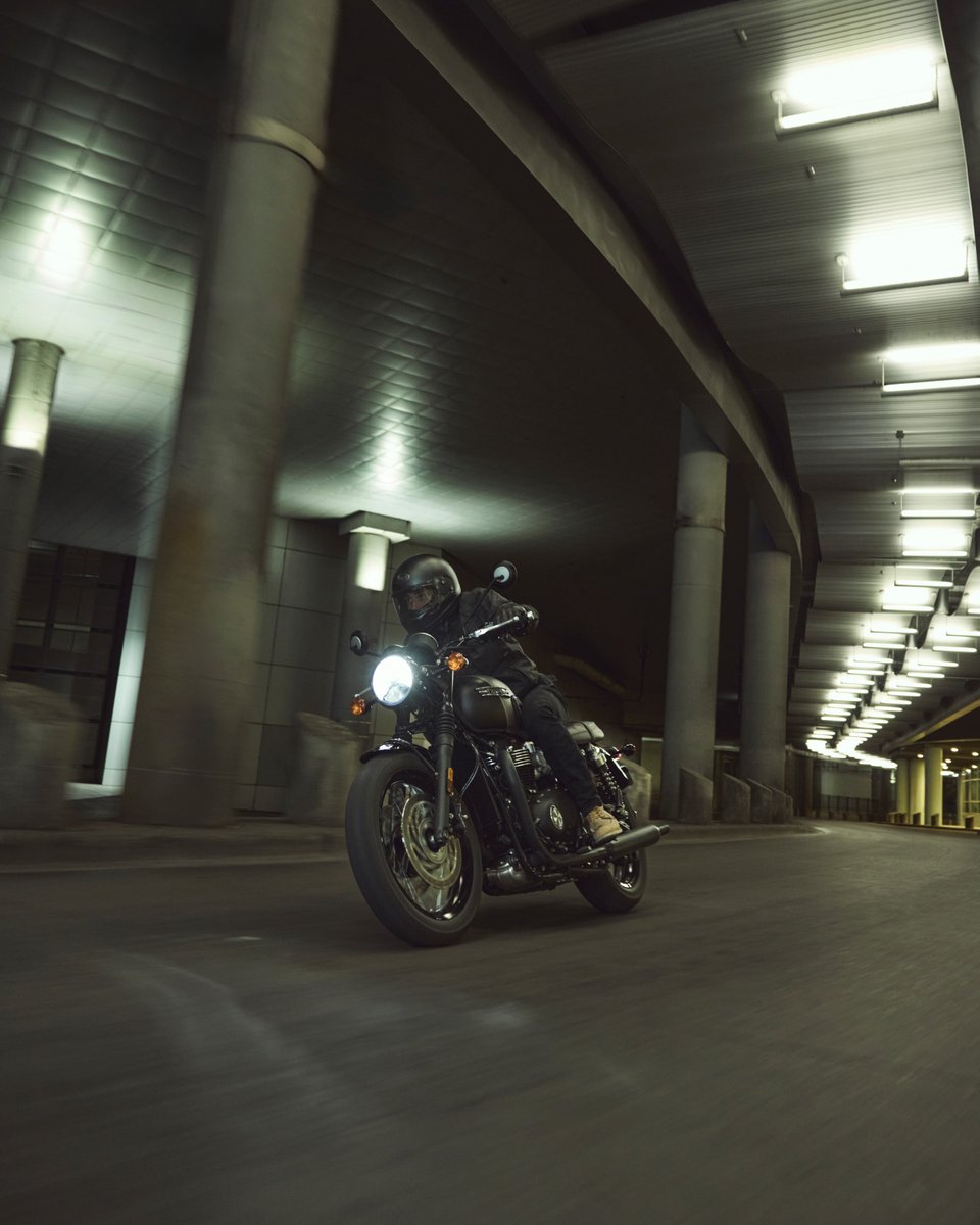 Triumph Motorcycles tweet media