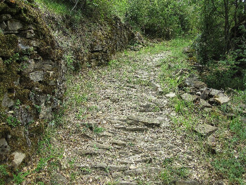 aragonturismo's tweet photo. 🥾 GR 15 · Etapa 12: Aragüés del Puerto → Ansó
Bosques, ermitas, pueblos con encanto y paisajes que conectan los valles del Aragón Subordán y el Beral. Tradición y naturaleza en cada paso.
https://t.co/2I0Hd0uo1L
#GR15 #Senderismo #PirineoAragonés https://t.co/k1fmyIEZQu