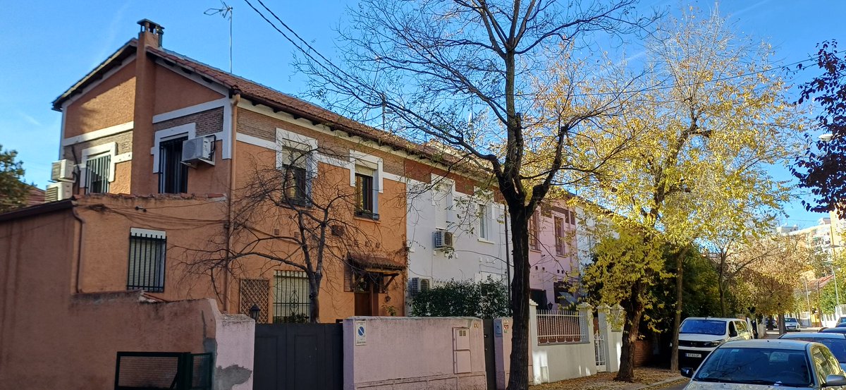 ConoceOtroMad's tweet image. El sábado 13 y domingo 14 de diciembre tenemos ruta: COLONIAS DE CHAMARTÍN. En nuestra primera visita conoceremos dos de sus colonias históricas y sus espacios que guardan relación con la expansión urbana de Madrid hacia el norte en las primeras décadas del siglo XX.