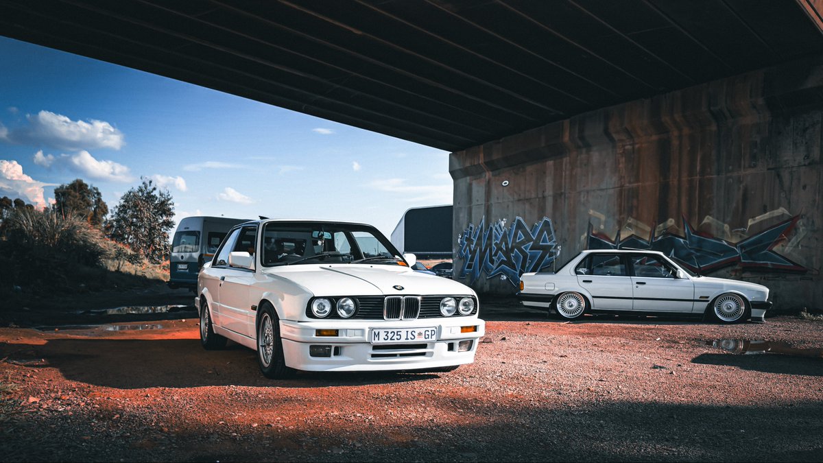 Mbiizozo's tweet photo. The legendary 325is spotted at #TheSetupSeries meet.
#BMWE30 #325is #Gusheshe
#Stance #StanceNation https://t.co/fF2tUwFi4D