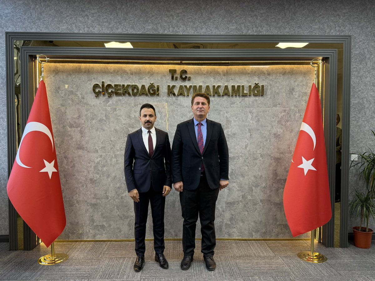 CicekdagiK's tweet photo. Kırşehir İl Kültür ve Turizm Müdürü Sayın Mustafa DOĞAN ve beraberindeki heyet, Kaymakamımız Sayın Durdu Yavuz ÖĞÜT’ü makamında ziyaret ederek hayırlı olsun dileklerinde bulundu. https://t.co/BqQBVEfvri
