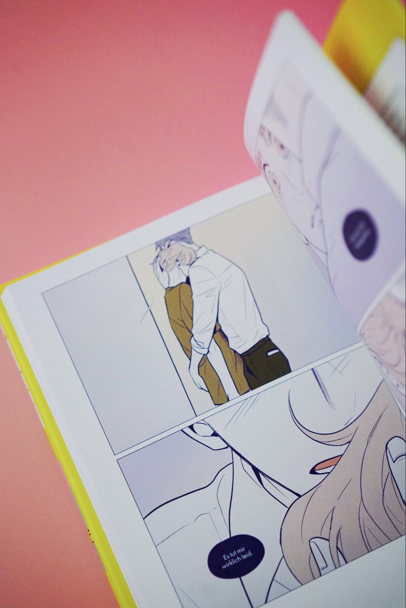 alohacomicsde's tweet photo. Der Manhua Day Off von @Dailygreens247 macht selbst die grauesten Tage ein bisschen heller.

Die deutsche Ausgabe gibt’s jetzt auf unserer Website (Link in der Bio) und in Buchhandlungen in ganz Europa!

#Dayoff宇宙 #dayoff #alohacomics #manhua #blmanhua #BoysLoveManga https://t.co/ovG8bES2nR