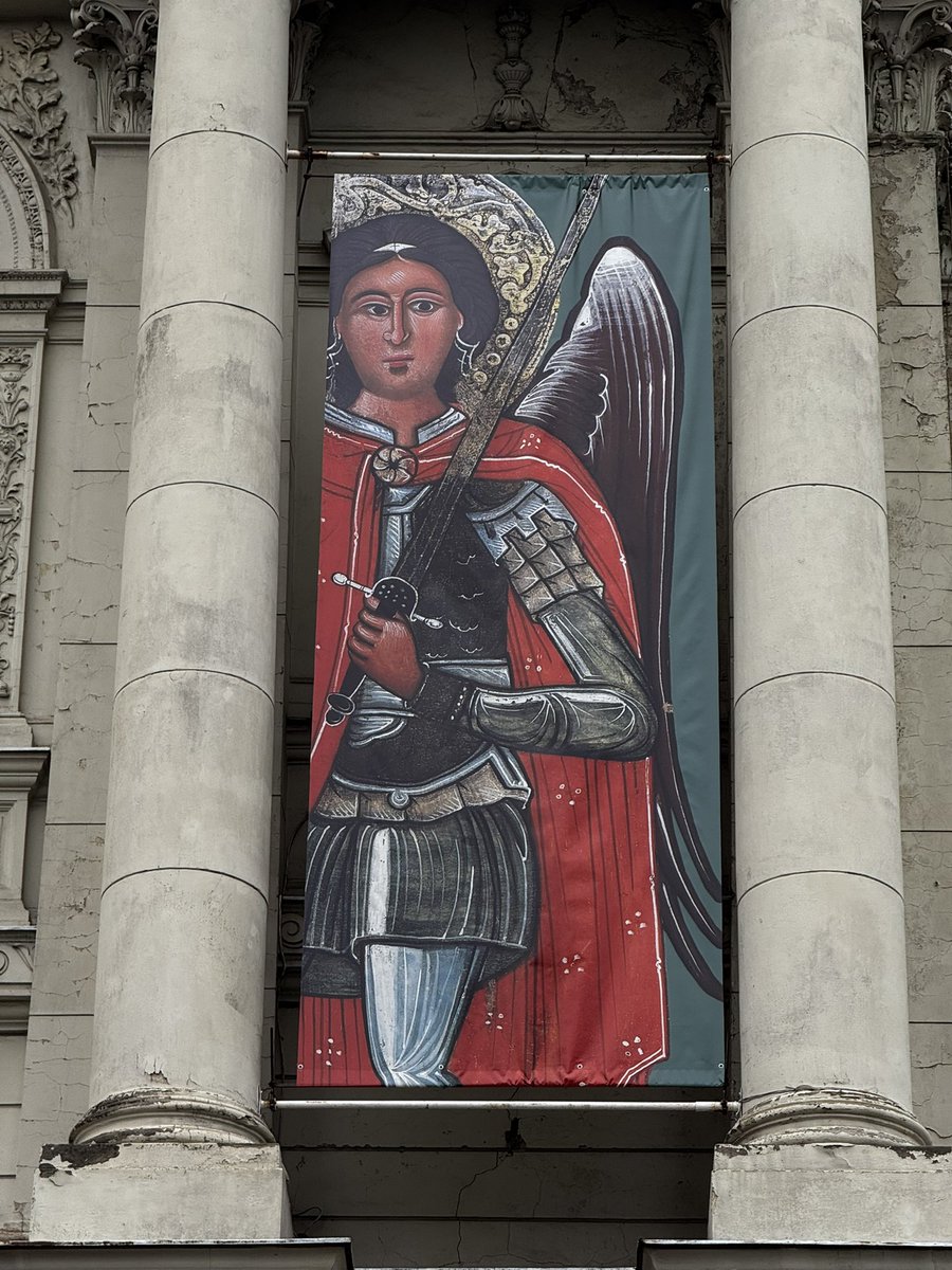 Friends, less than $2,000 remain. Let’s finish this together.
Open the official DeepStateMap resource.
We are bleeding, but we will rise from the ashes.
Ukraine today is like a wounded soldier on the battlefield, dropped to one knee.
Please reach out your hand to her — find the