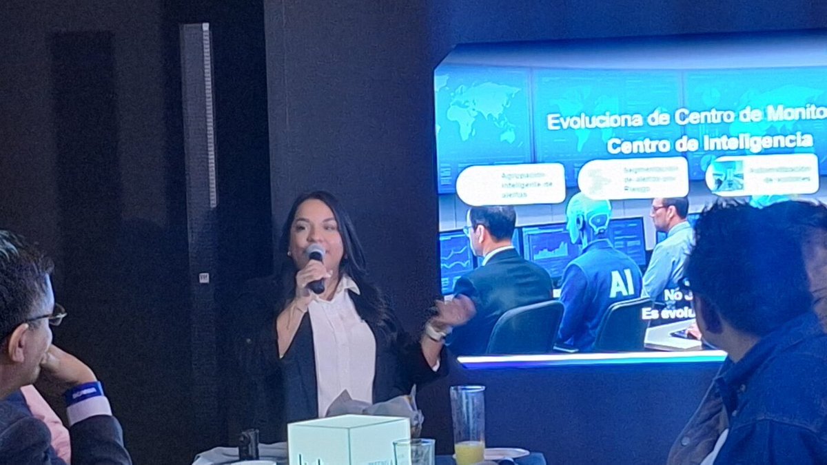 Flotillera's tweet photo. 🤖 Motum y Lytx reforzaron su alianza tecnológica para demostrar cómo la IA transforma la seguridad y eficiencia de las flotas.
👉🏽 Detalles: https://t.co/iwbj66hFzu
#TeamFlotillera | #Motum | #Lytx | Freightliner México https://t.co/cVzU7J4fWs