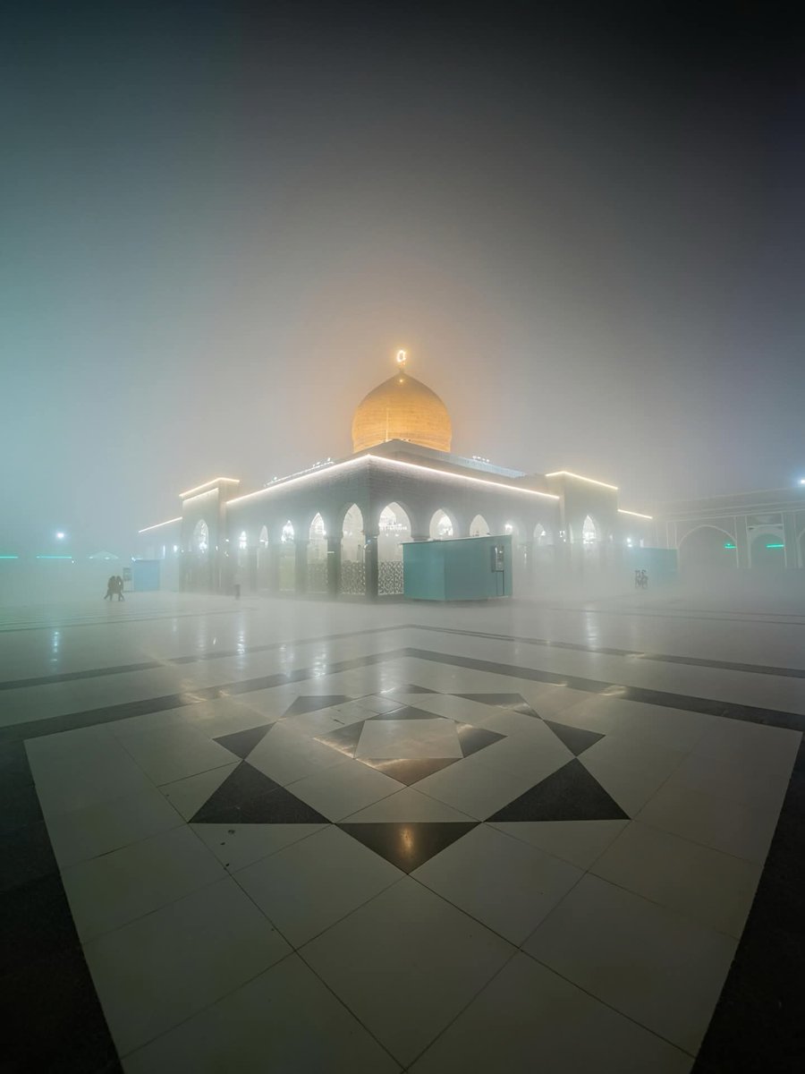 Foggy night in Damascus ( holy shrine of Bibi zainabس.🤍