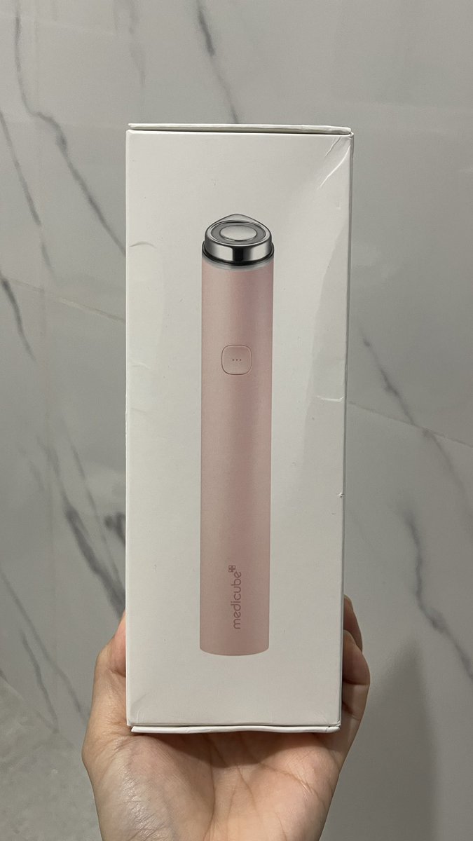 pyoopyoo16's tweet photo. (PRELOVE) Medicube Age R Booster Pro Mini Pink

Beli bulan agustus , original jastip oliveyoung
1.100.000 nett https://t.co/FSLf2xxofc