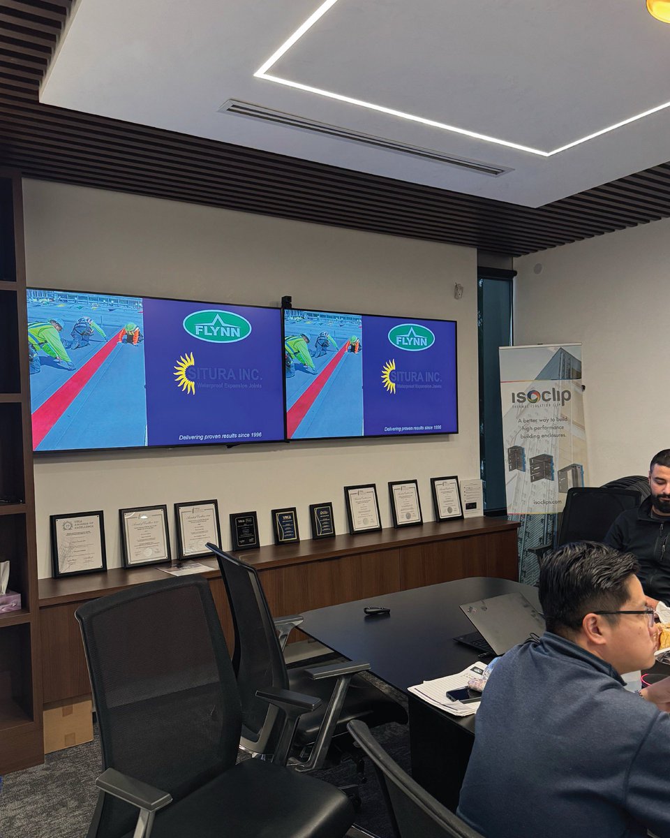 Thank you to the Flynn Group of Companies in Vancouver for having SITURA Inc.’s very own Scott Boatter present last week. It was a great session, and we truly enjoyed having discussions and answering everyone's questions during the presentation.☀️