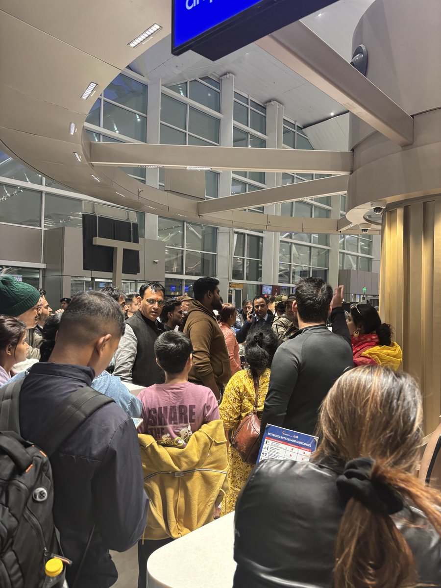 theserenedoc's tweet photo. At IGI DELHI T1 https://t.co/Rj8R0VASjQ