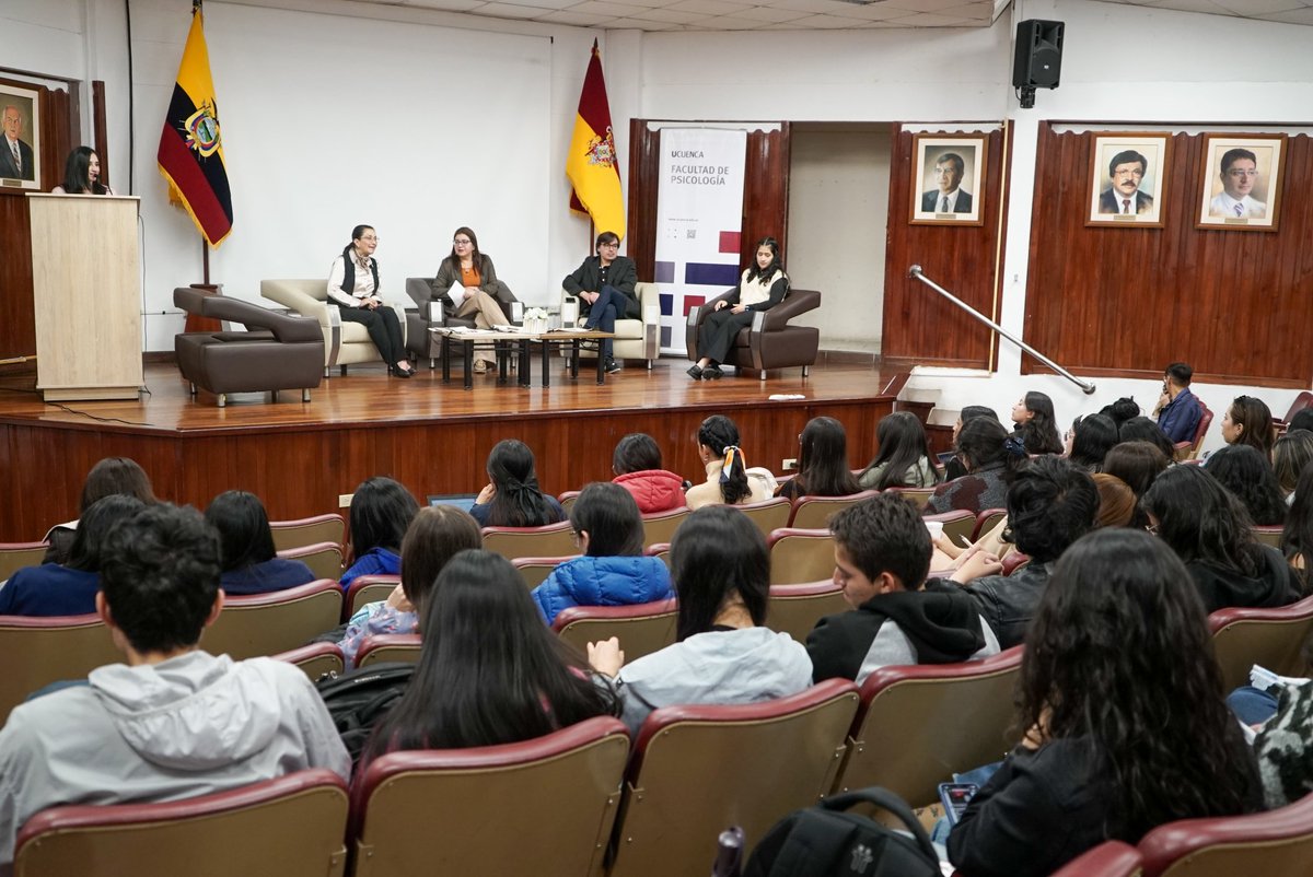 udecuenca's tweet photo. #EventosUCuenca | En el marco de los 17 años de la Facultad de @psicologiaucue1 se desarrolla las I Jornadas Académicas de Psicología: “La Psicología desde los estudiantes”, un espacio que impulsa el diálogo, la reflexión y el aprendizaje entre nuestra comunidad universitaria. https://t.co/pRPo0OLrDM