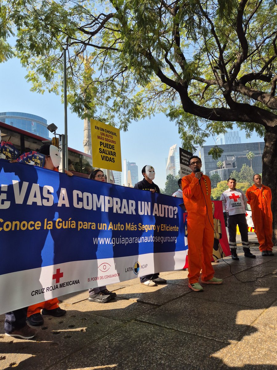 arelibiciteka's tweet image. En acción por la  seguridad vehicular con @elpoderdelc @CruzRoja_MX @SURinstitute @CoalicionMS