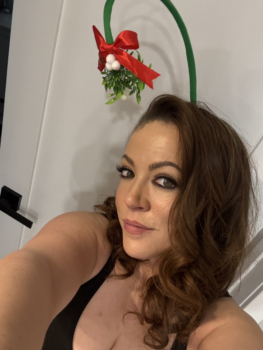 Carmen Valentina tweet media