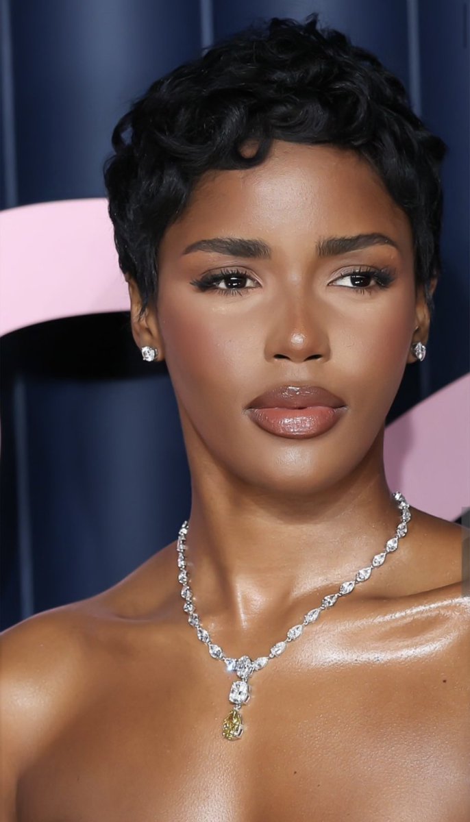 evssofficial_'s tweet image. That’s all