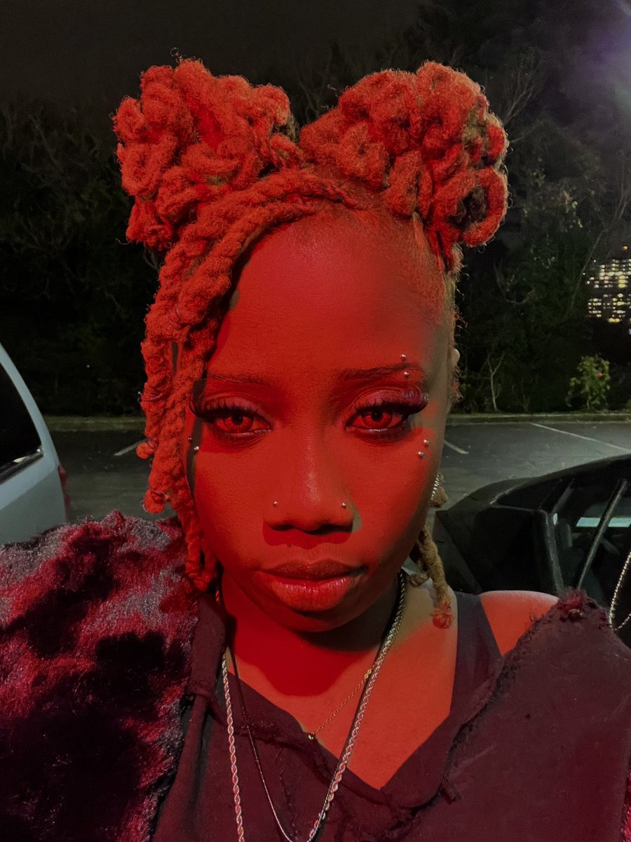 mimithesexdeity's tweet image. locstar ⭐️🩸