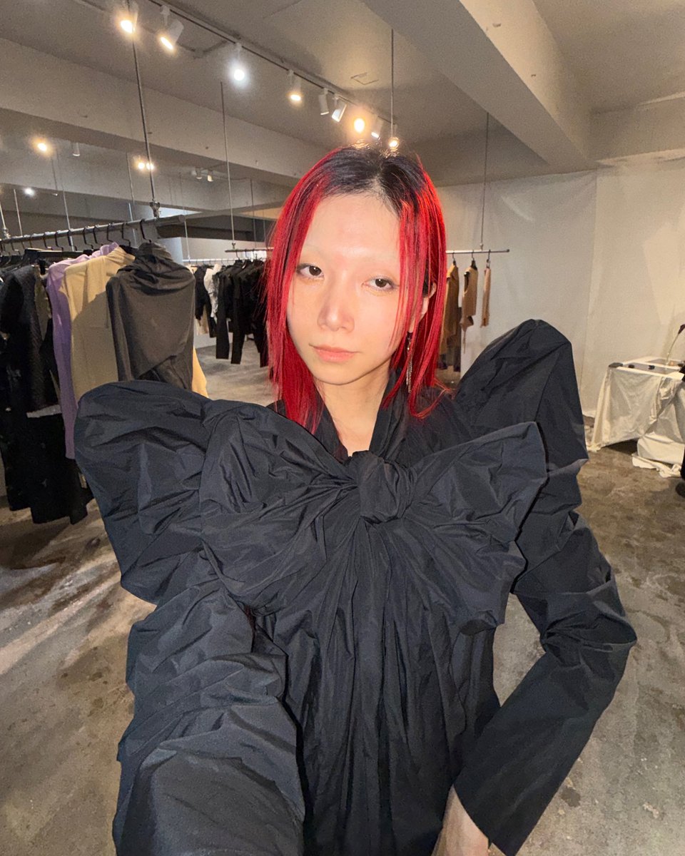 si oux(スー)｜赤髪 tweet media