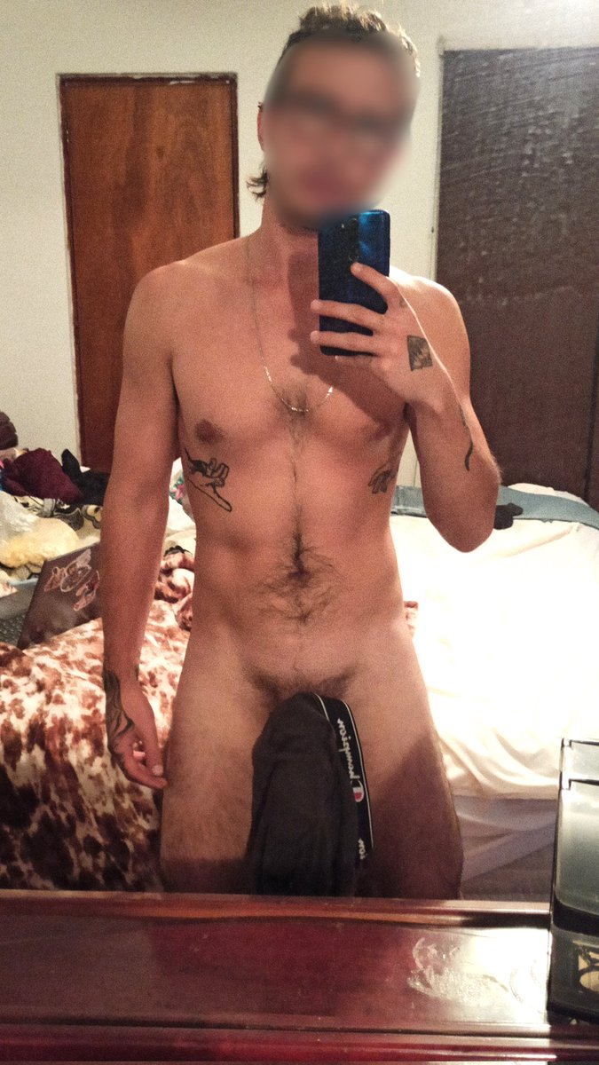 TalanTalan00's tweet photo. Yo dándote un masaje erótico, ¿Te parece?🌹
Buen miércoles a todas ;)

#corneador #singlegdl https://t.co/rCvz2oRnif