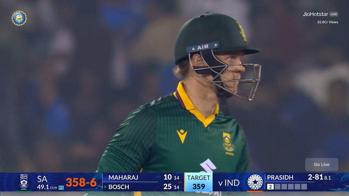 CricCrazyJohns's tweet image. First ODI:

India - 348/9 &amp;amp; South Africa - 332/10

Second ODI:

India - 358/5 &amp;amp; South Africa - 362/6

A remarkable series, One to remember 🫡