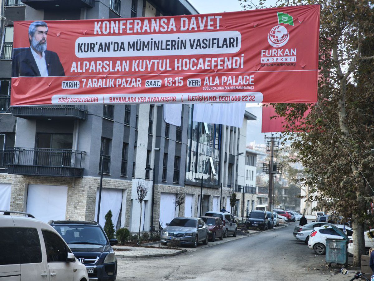Alparslan Kuytul Hocaefendi'nin Kahramanmaraş'ta gerçekleştireceği "Kur'an'da Mü'minlerin Vasıfları" konulu konferansın duyuru çalışmaları tüm hızıyla devam ediyor.

AlparslanHoca MaraşaGeliyor
#FurkanKonferansları